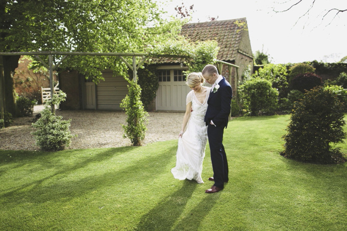 Tee-pee wedding photos050.jpg