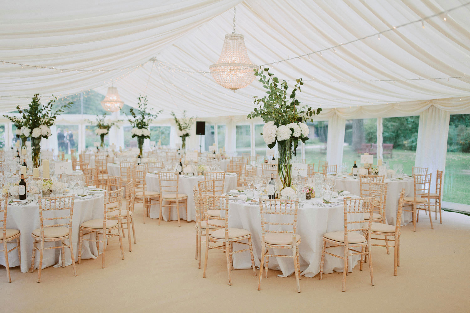 marquee wedding setting in Oxford